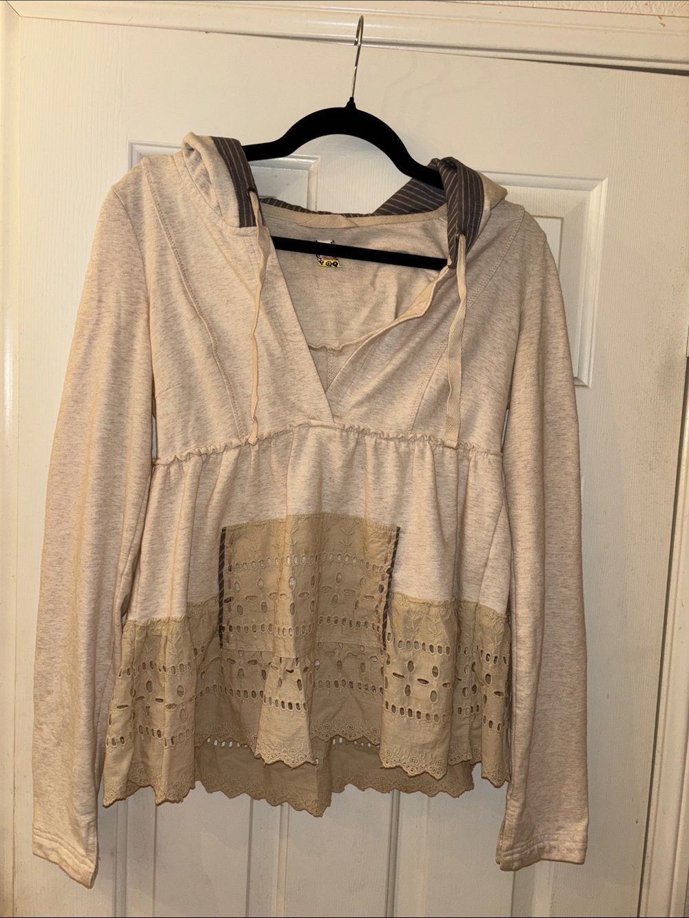Free People Tiered Eyelet Peplum Hoodie Size Medium EUC - Picture 2 of 11